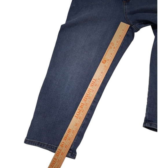 EUC Gloria Vanderbilt Sz. 8 Blue High Rise Capris Jeans - Picture 7 of 13